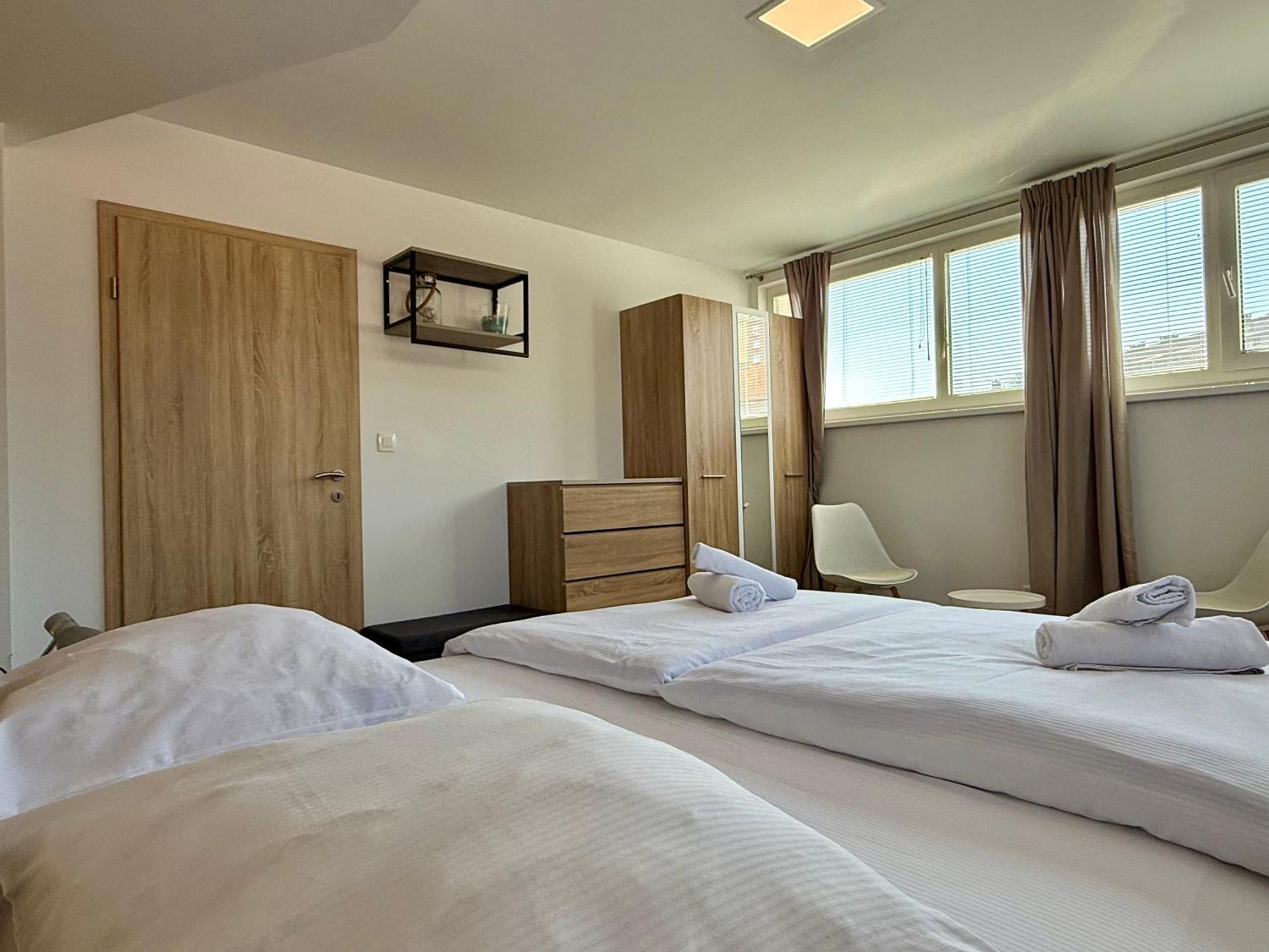 Apartments Park Siska ลูบลิยานา ภายนอก รูปภาพ